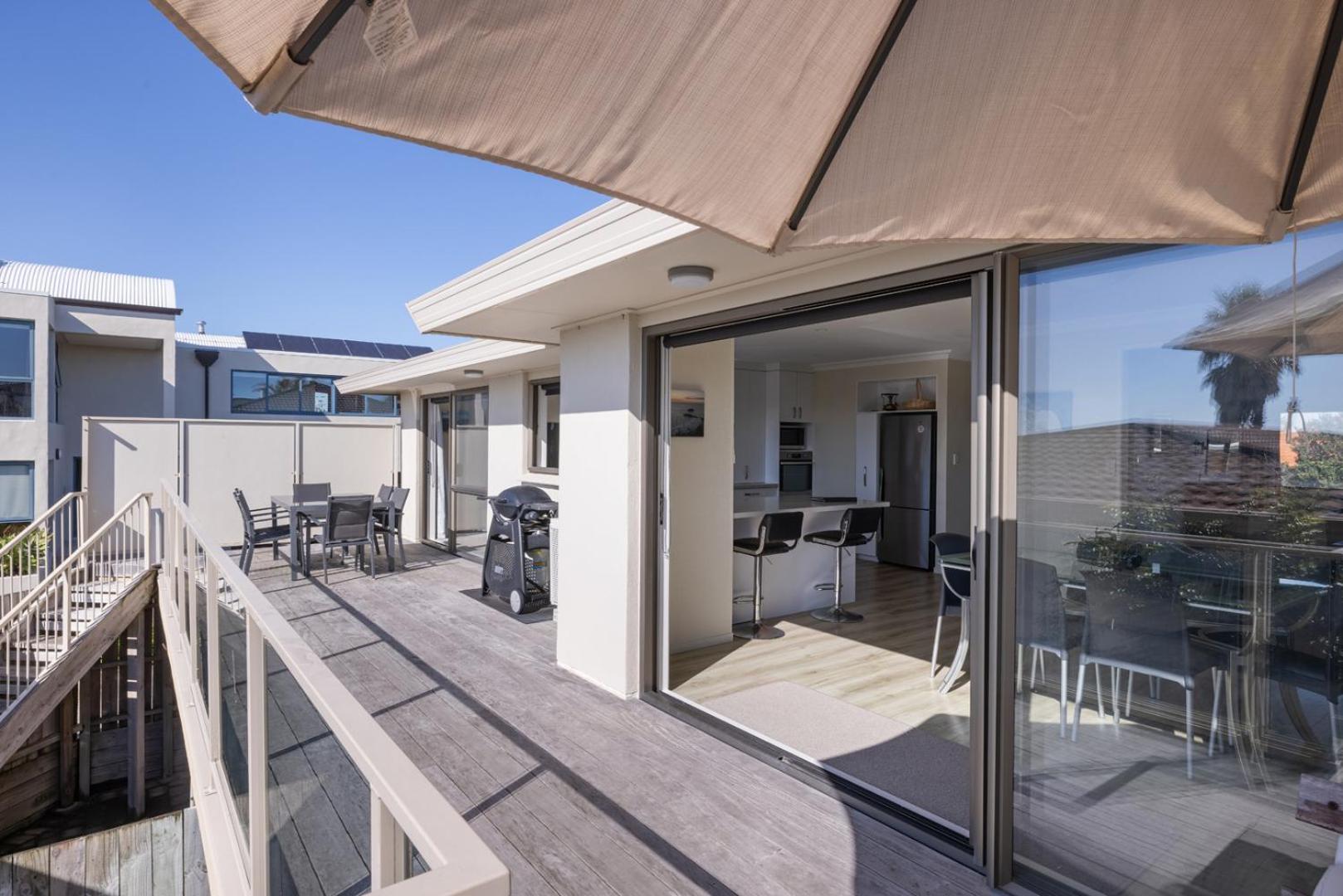 Magnificent Sunrises, Oceanbeach & Sea Views Tauranga Exterior photo