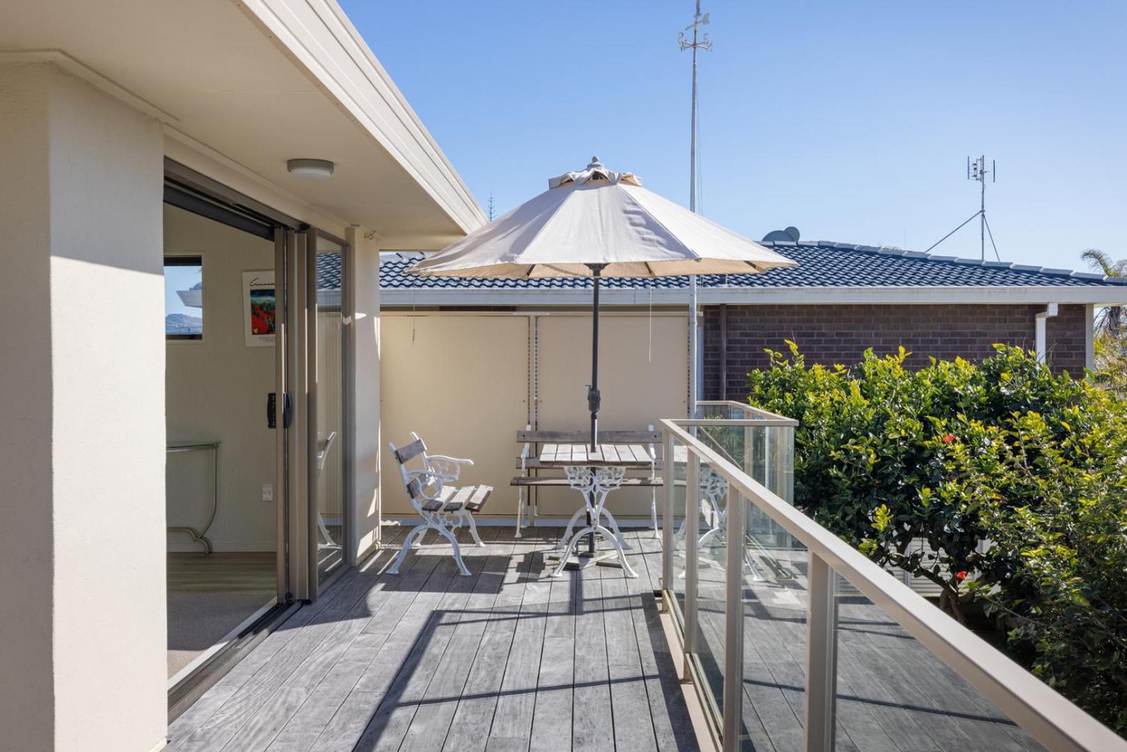 Magnificent Sunrises, Oceanbeach & Sea Views Tauranga Exterior photo